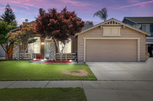 4235 Merchant Ln, Turlock, CA 95382-7311