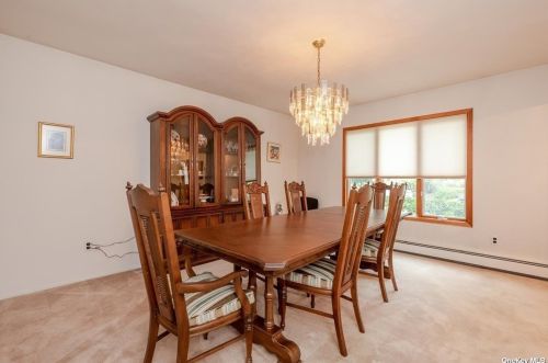 22 Long Acre Ln, Huntington Station NY 11746-7926 exterior