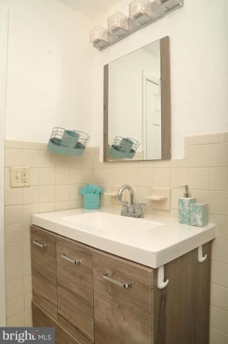 835 Hilton Dr, Lancaster PA 17603-5835 exterior