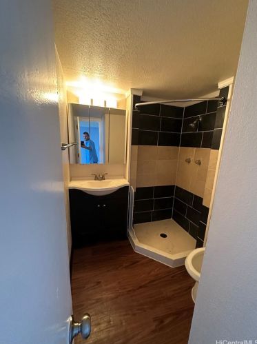 1442 Kewalo St, Honolulu HI 96822-4177 exterior