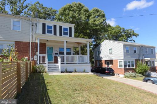 6916 Westhampton Dr, Alexandria VA 22307-1528 exterior