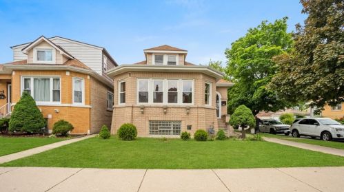 5900 Roscoe St, Chicago IL  60634-4224 exterior