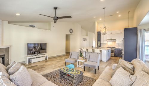 4333 Angela Dr, Phoenix AZ  85032-2282 exterior