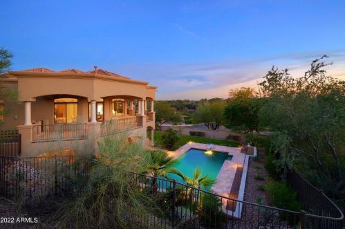 6043 21st Pl, Phoenix, AZ 85016-2028