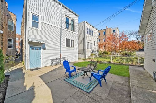 2321 Walton St, Chicago IL 60622-4817 exterior