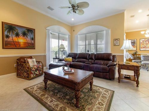 4765 Shinnecock Hills Ct, Naples, FL 34112-7971