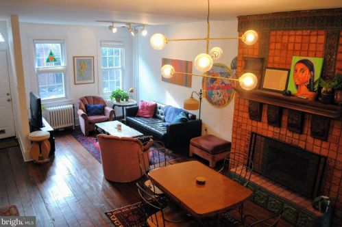 907 6th St, Philadelphia PA  19123-1405 exterior