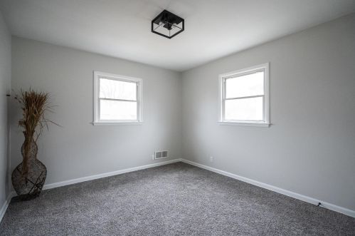 8300 Herbert Ave, Milwaukee WI 53218-3633 exterior