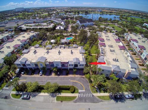 10480 Stephanie Way, Fort Pierce FL  34987-2322 exterior