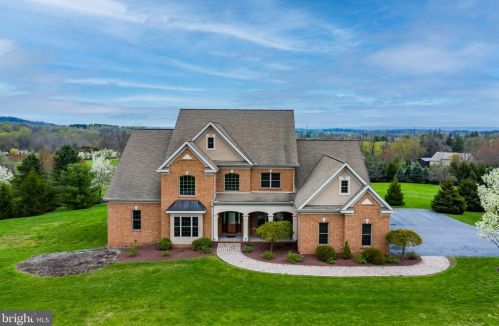 604 Southridge Dr, Navy Sup Dpt, PA 17055-6025