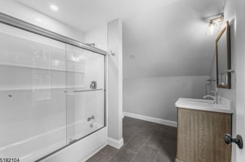 156 Barnert Ave, Paterson NJ  07512-1640 exterior