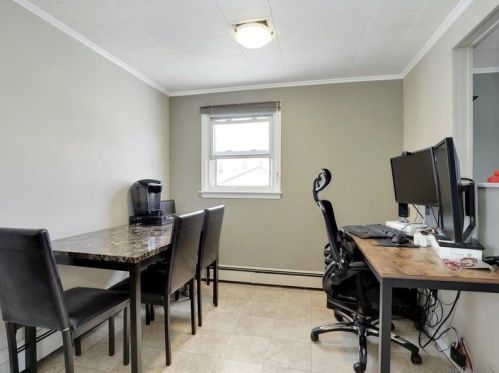 6 Arnold Ln, Commack NY 11725-3901 exterior