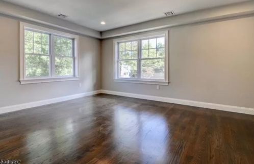 30 Elmwood Dr, Livingston NJ  07039-2205 exterior