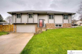 901 Claudine Ave, Omaha, NE 68046-2935