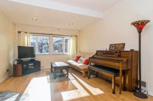 2106 Berwyn Ave, Chicago, IL 60625-1109