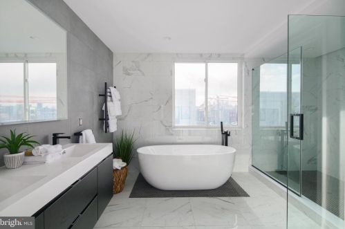 2620 Hagert St, Philadelphia PA 19125-1617 exterior