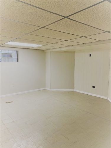 14325 Wallace Ave, Chicago IL 60827-1145 exterior