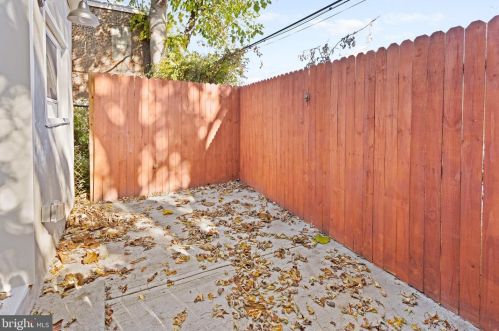 3045 Carlisle St, Philadelphia PA  19132-2312 exterior