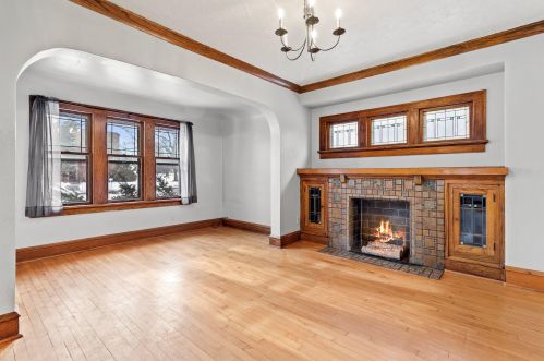 5404 Wisconsin Ave, Milwaukee, WI 53208-3063