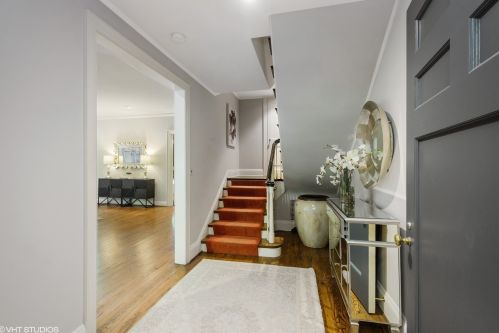 1442 Astor St, Chicago IL  60610-1615 exterior