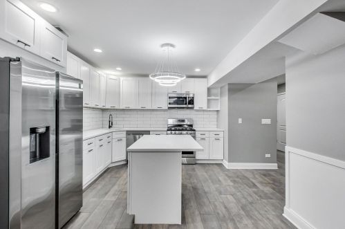 2718 Monroe St, Chicago IL 60624-2661 exterior