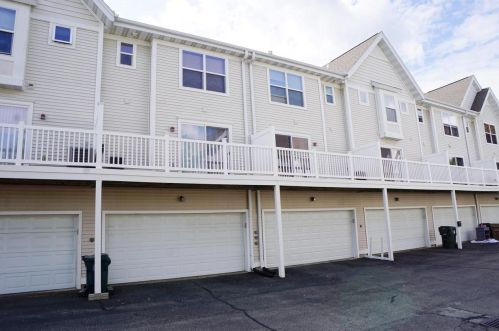 3741 Mammoth Trl, Madison WI  53719-4091 exterior