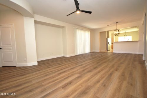 921 Cherry Hills Dr, Chandler, AZ 85249-6916