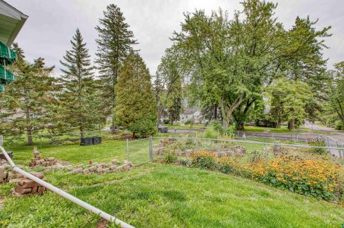 4201 Gladstone St, Duluth MN 55804-2320 exterior