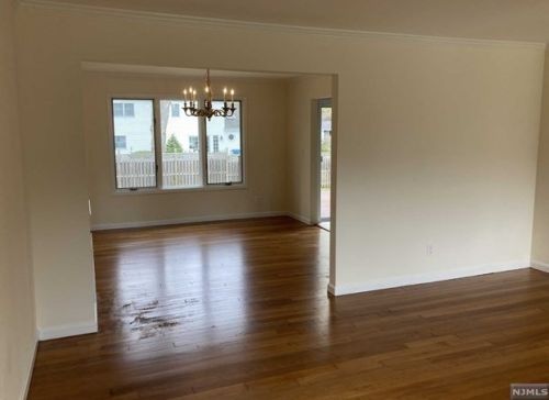 27 Holland Ave, Demarest NJ  07627-2608 exterior