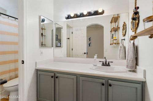 11251 Flt Granite Dr, Tucson AZ 85737-4614 exterior