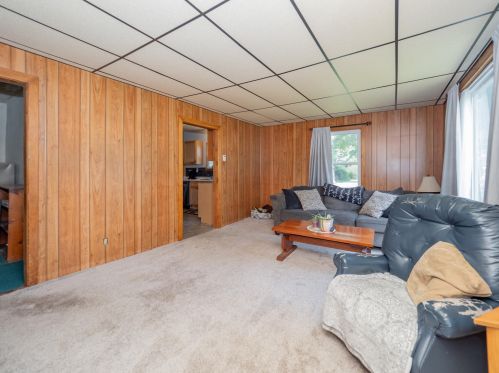 2263 Leigh Ave, Kalamazoo MI 49048-1140 exterior