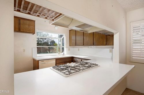 3450 Schooner Walk, Oxnard CA 93035-1642 exterior