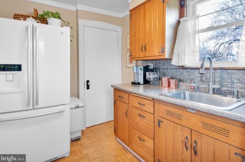 101 5 Ave, Runnemede NJ 08078-1308 exterior