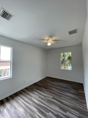 2213 Newport Is Blvd, Fort Pierce FL 34953-4378 exterior