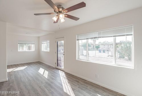 1626 Delaware St, Tucson AZ 85745-2306 exterior