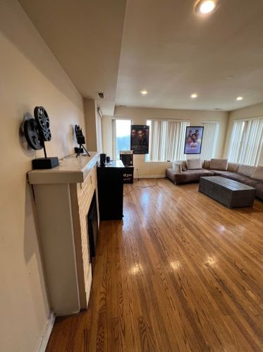 801 Independence Blvd, Chicago, IL 60624-4171