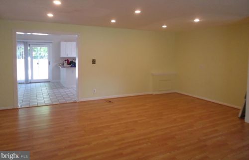 1447 Mayflower Dr, Mc Lean VA  22101-5615 exterior