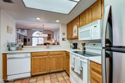 10830 28 Ave, Phoenix AZ 85009-5722 exterior