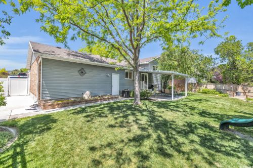 6859 3270, Taylorsville UT 84084-1769 exterior