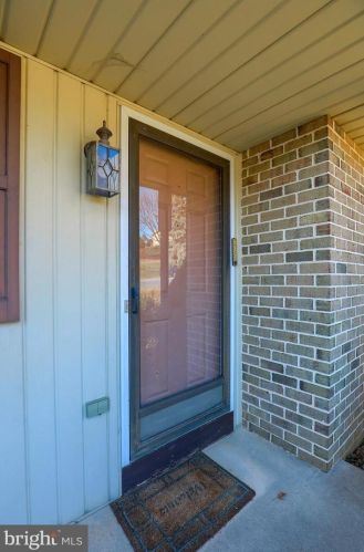 154 Amsterdam Rd, Lancaster PA 17603-9719 exterior