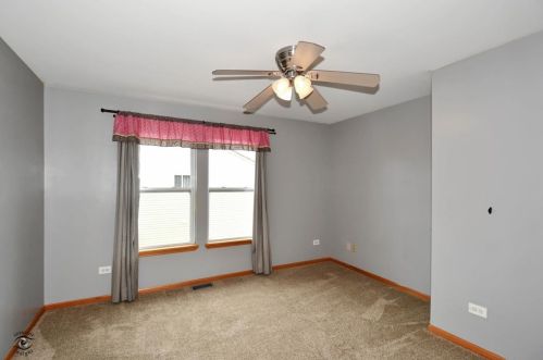 1011 Butterfield Cir, Joliet IL 60404-8148 exterior