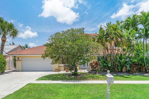 9501 Carousel Cir, Boca Raton FL  33434-3965 exterior