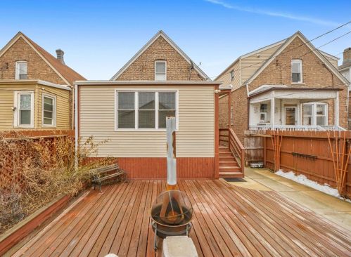 2226 Kedvale Ave, Chicago IL 60629-5708 exterior