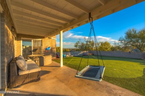 6541 Swan Rd, Tucson AZ  85718-1602 exterior