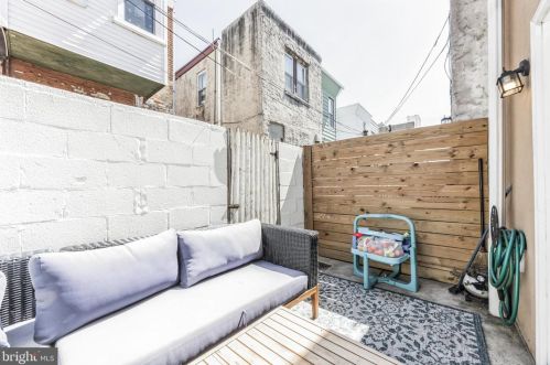 1115 Cantrell St, Philadelphia PA 19148-3026 exterior