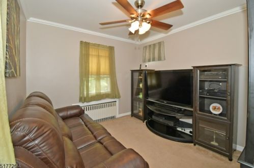 30 Essex St, Irvington NJ 07111-2265 exterior