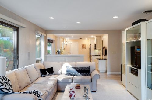 15 Long Acre Ln, Huntington Station NY 11746-7926 exterior