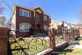 350 Beach Ave, Staten Island NY  10306-4334 exterior