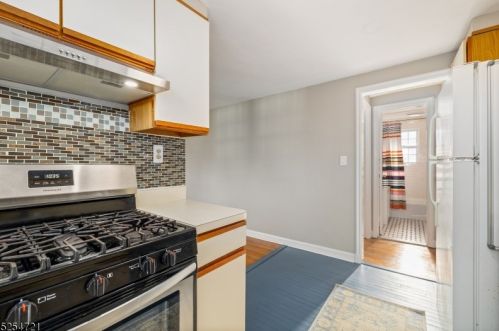 506 Lincoln Park, Cranford NJ 07016-3126 exterior