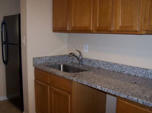 8841 Michigan Ave, Chicago IL 60628-1447 exterior